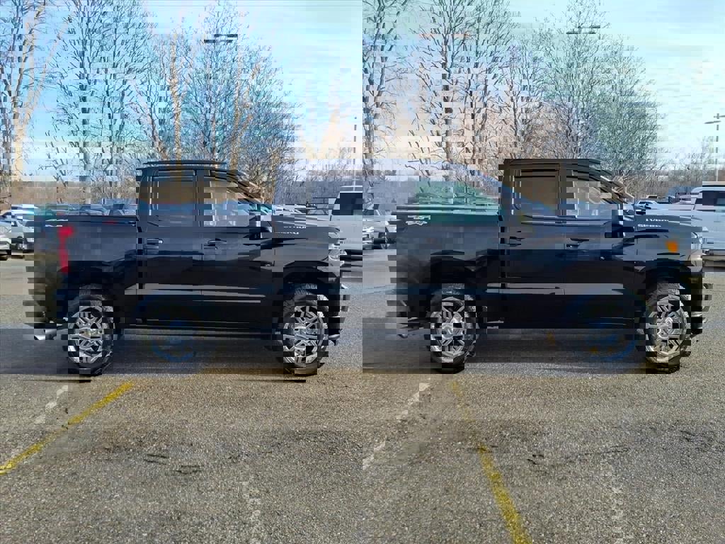 Used 2019 Chevrolet Silverado 1500 Custom w/ Custom Value Package image 6