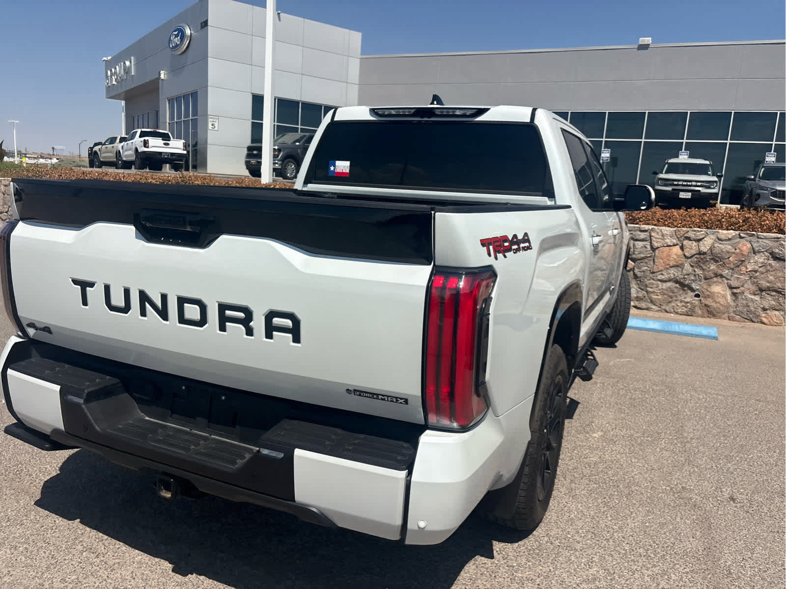 Used 2026 Toyota Tundra Platinum w/ TRD Off-Road Package AWD/4WD image 33