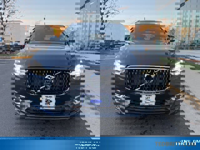 Used 2021 Volvo XC60 T5 Inscription w/ Advanced Package image 2