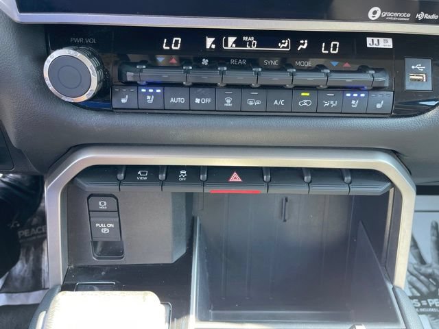 Used 2023 Toyota Sequoia Limited AWD/4WD image 30