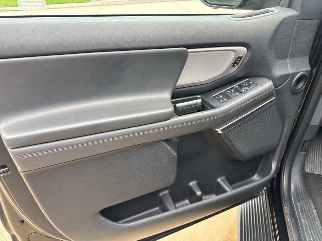 Certified 2025 Ford Expedition Max Active RWD image 18