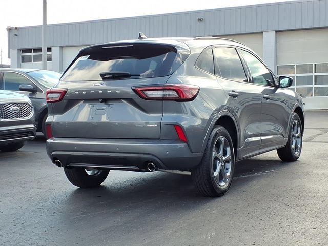 Certified 2023 Ford Escape ST-Line Select w/ Tech Pack #1 AWD/4WD image 4
