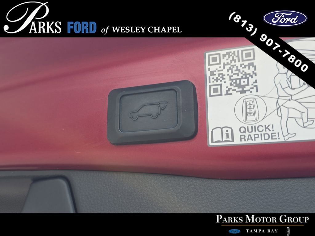 Used 2023 Toyota RAV4 Limited AWD/4WD image 9