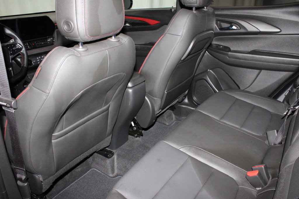 Used 2024 Chevrolet TrailBlazer RS AWD/4WD image 20