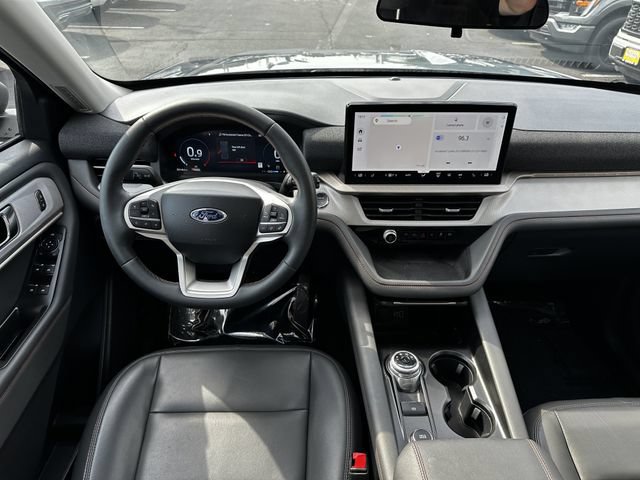 Certified 2025 Ford Explorer Active w/ Active Comfort Package AWD/4WD image 13