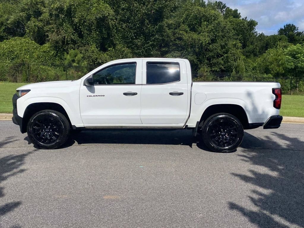 Used 2025 Chevrolet Colorado W/T w/ WT Custom Package RWD image 8