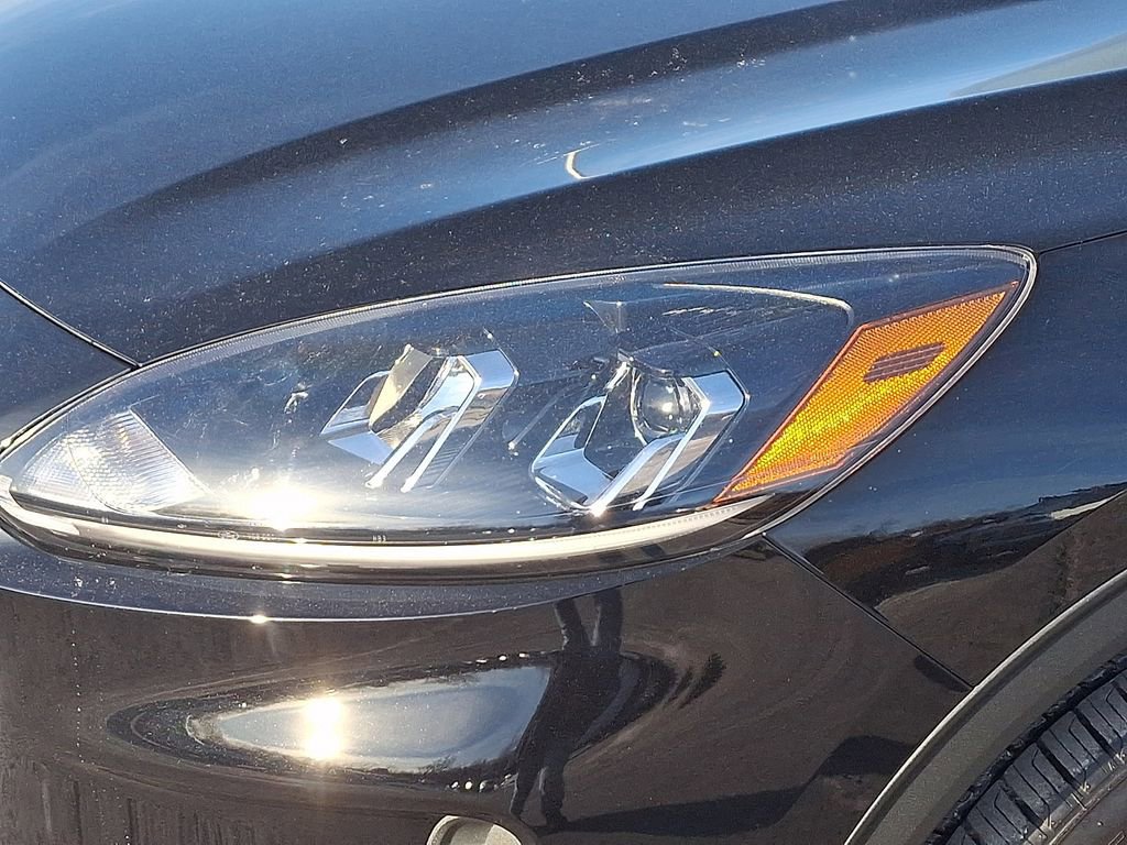 Certified 2022 Ford Escape SE w/ Convenience Package image 9