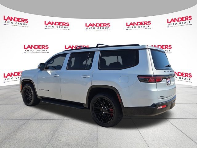 Used 2022 Jeep Wagoneer Series I AWD/4WD image 5