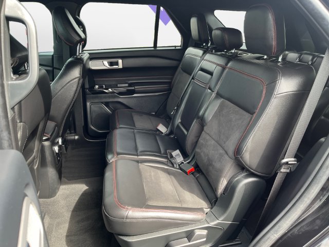 Certified 2023 Ford Explorer ST-Line AWD/4WD image 13