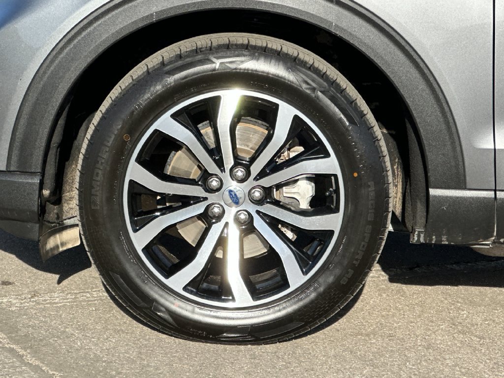 Certified 2025 Ford Explorer ST-Line AWD/4WD image 24