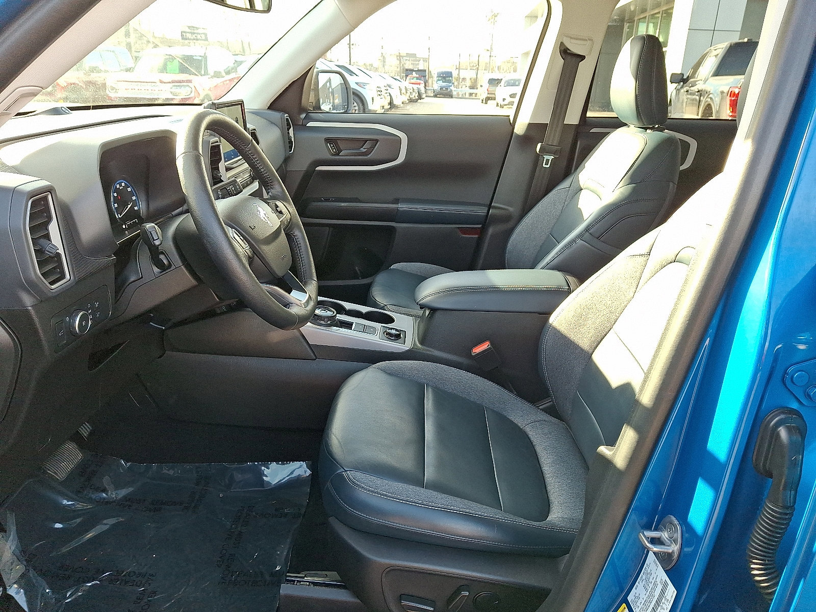 Certified 2022 Ford Bronco Sport Outer Banks w/ Tech Package image 13