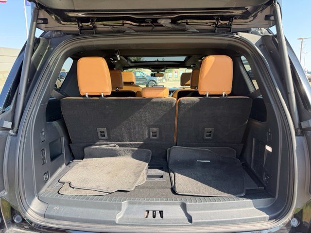 Certified 2024 Ford Expedition Platinum AWD/4WD image 8