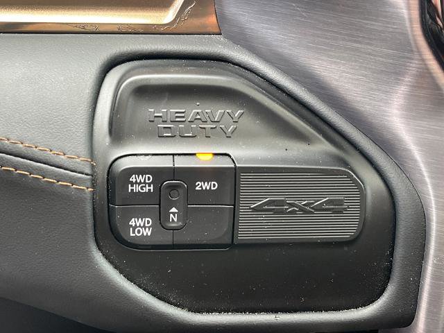 Used 2024 RAM 3500 Limited w/ Towing Technology Group image 15