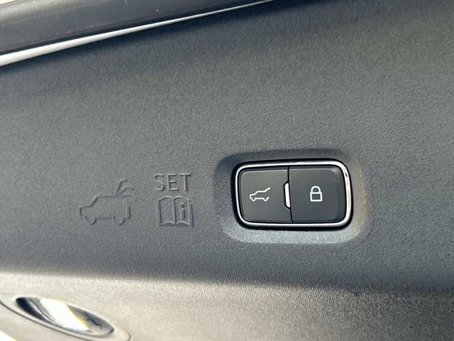 Certified 2025 Ford Expedition Platinum w/ Stealth Performance Package image 27