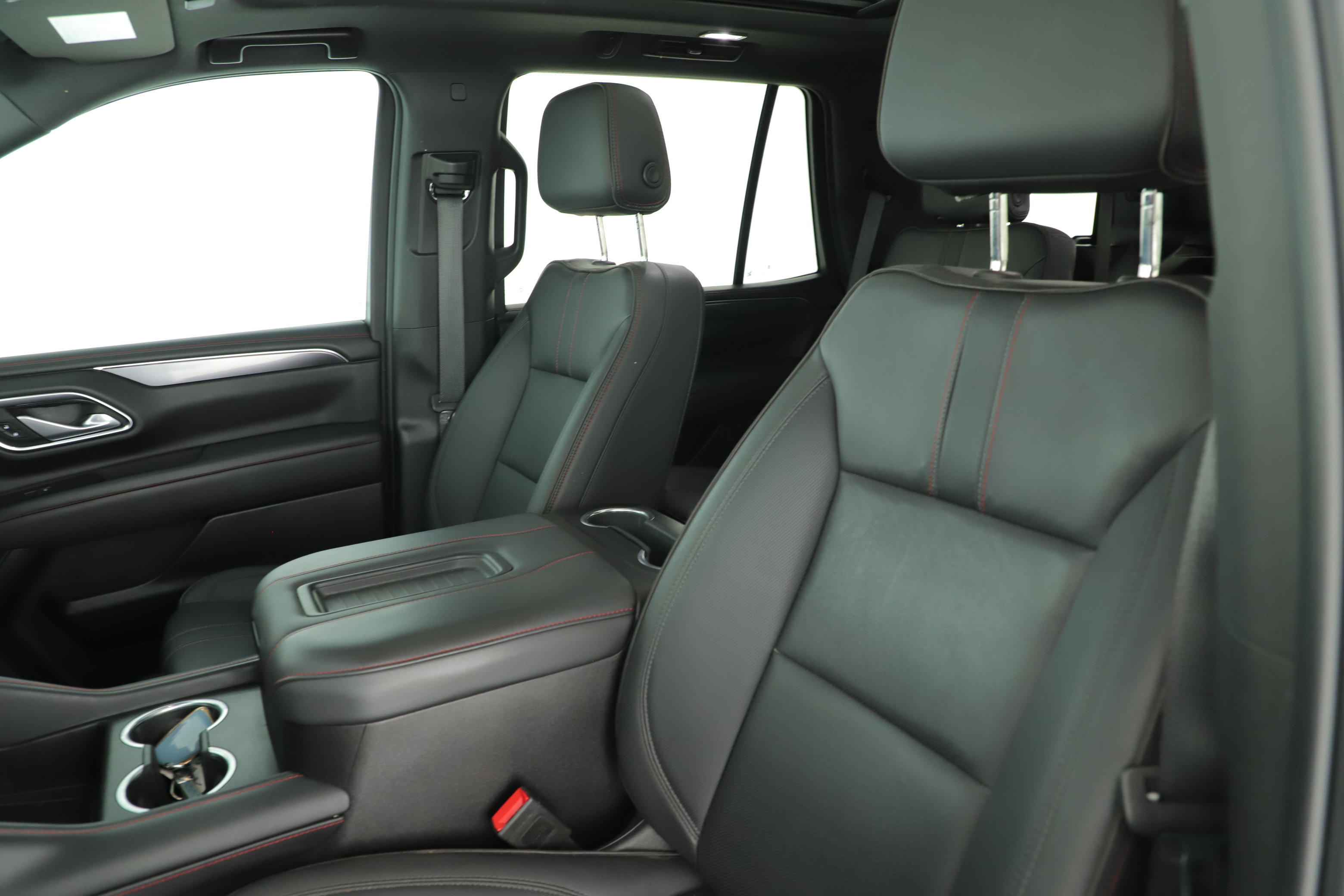 Used 2024 Chevrolet Tahoe RST w/ Luxury Package AWD/4WD image 10