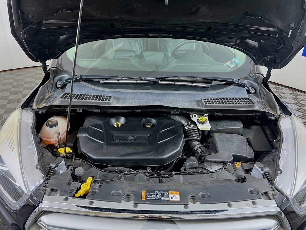 Certified 2019 Ford Escape Titanium AWD/4WD image 37