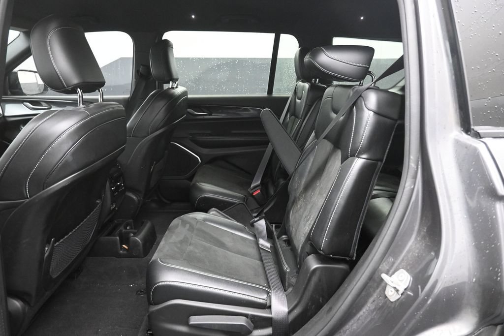 Used 2021 Jeep Grand Cherokee L Laredo AWD/4WD image 7