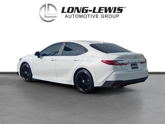 Used 2025 Toyota Camry SE w/ Convenience Package FWD image 3