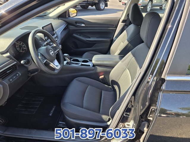 Used 2024 Nissan Altima 2.5 SV FWD image 10