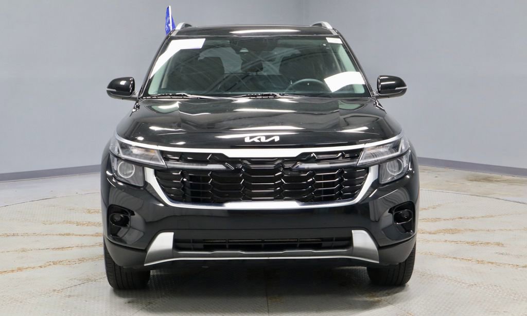 Used 2024 Kia Seltos EX AWD/4WD image 8
