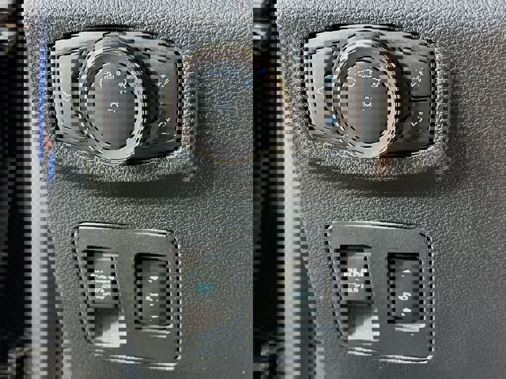 Certified 2019 Ford F150 Raptor w/ Equipment Group 802A Luxury image 26