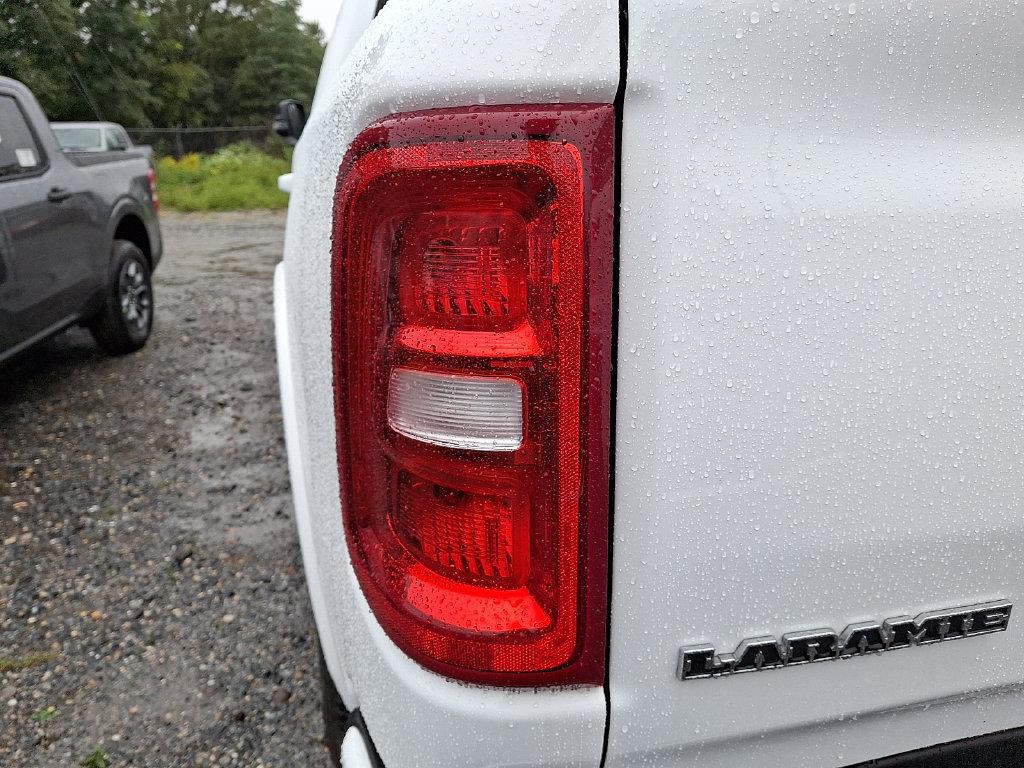 Used 2025 RAM 1500 Laramie w/ Sport Appearance Package AWD/4WD image 8