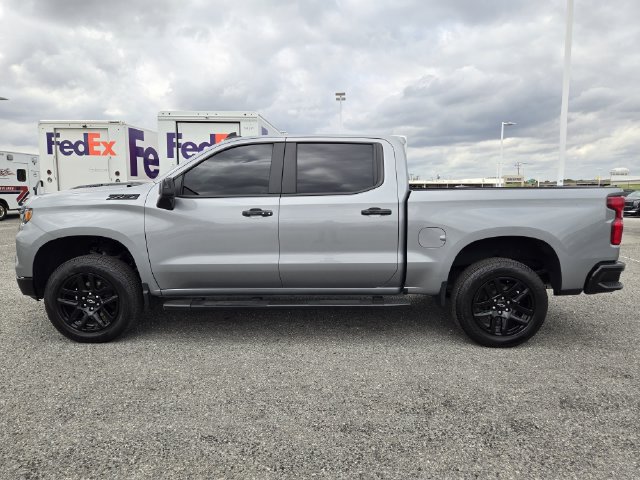 Used 2025 Chevrolet Silverado 1500 LT Trail Boss w/ Convenience Package II AWD/4WD image 4