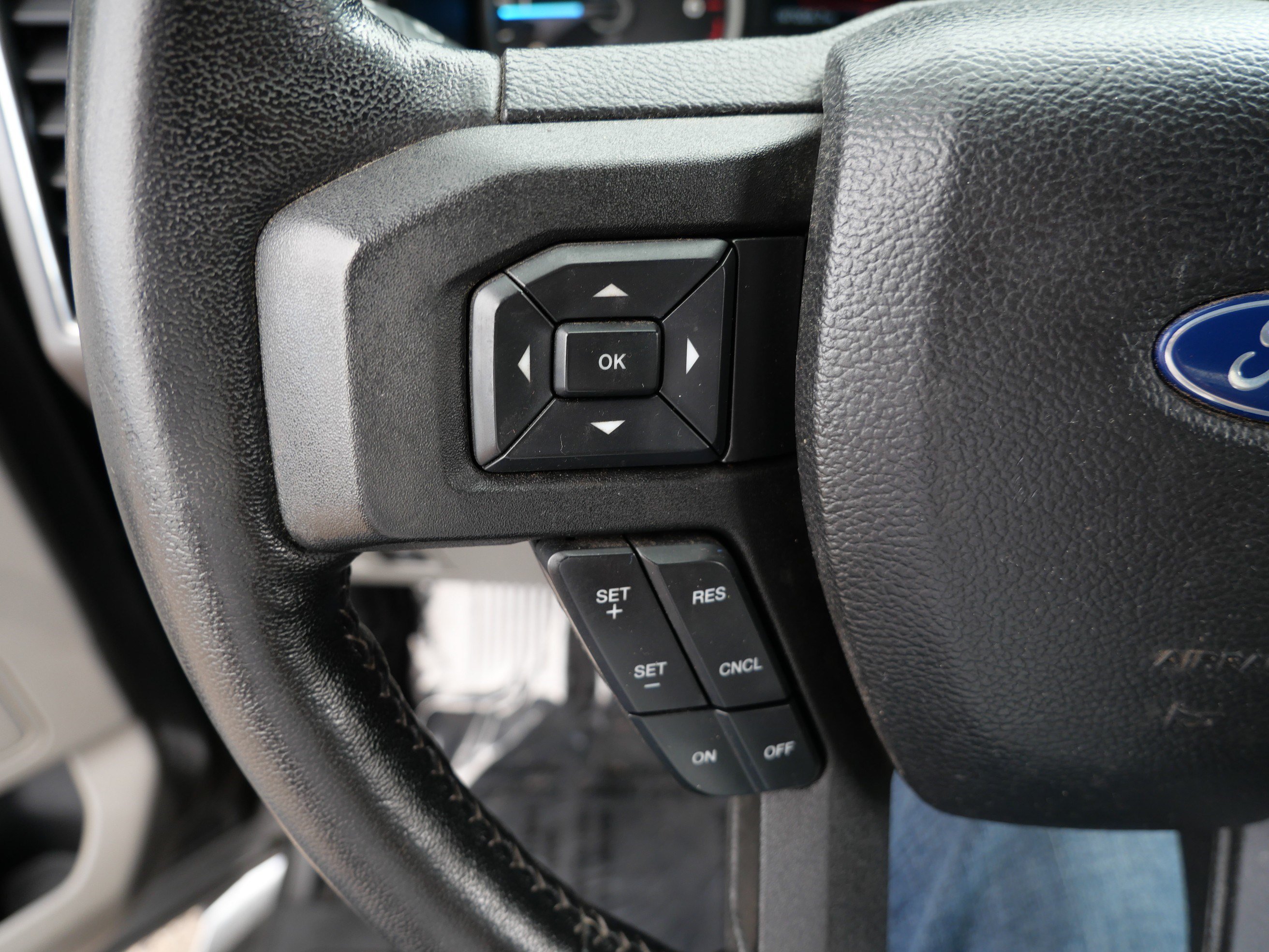 Certified 2018 Ford F150 XLT w/ Equipment Group 302A Luxury AWD/4WD image 29