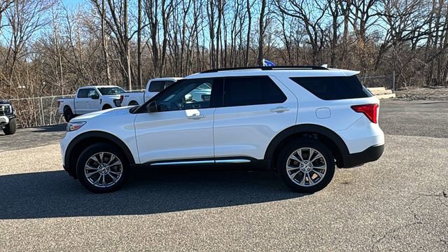 Certified 2023 Ford Explorer XLT w/ Equipment Group 202A image 2