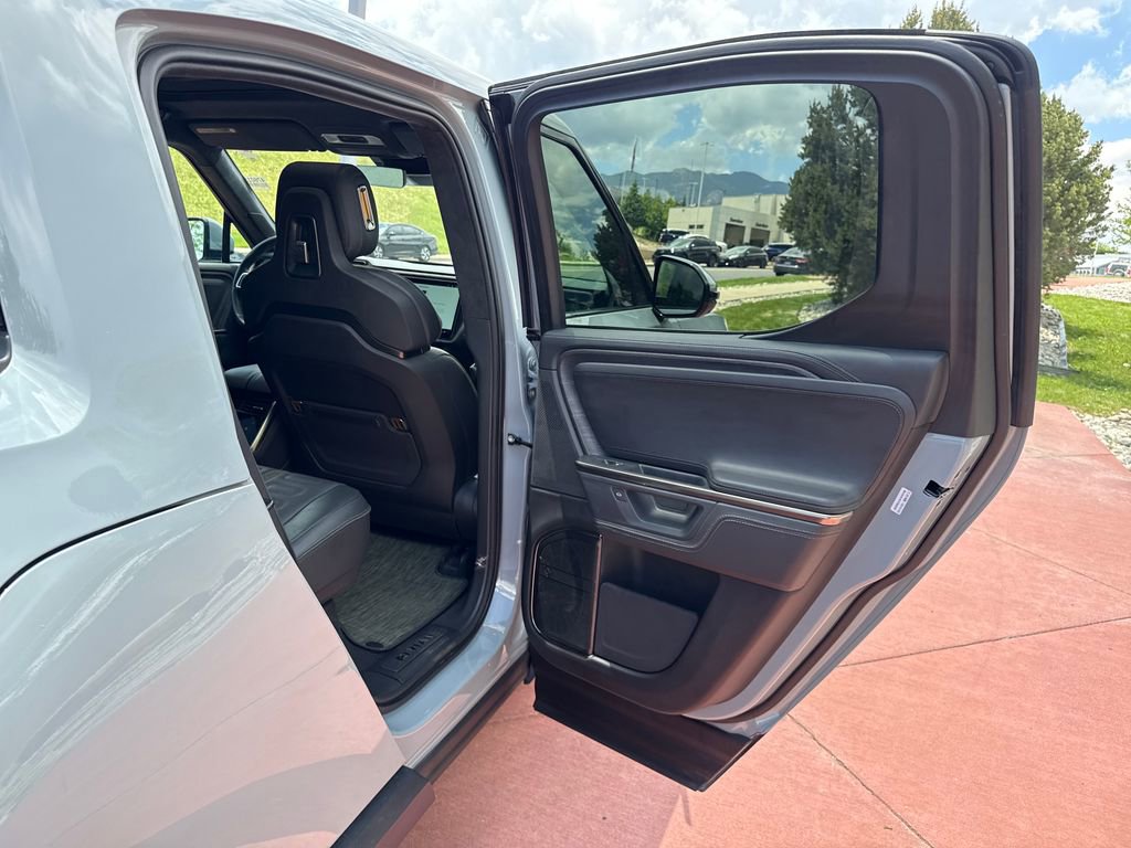 Used 2025 Rivian R1T Adventure AWD/4WD image 21