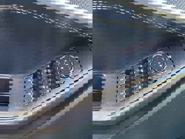 Certified 2020 Ford Explorer XLT w/ Equipment Group 202A image 18