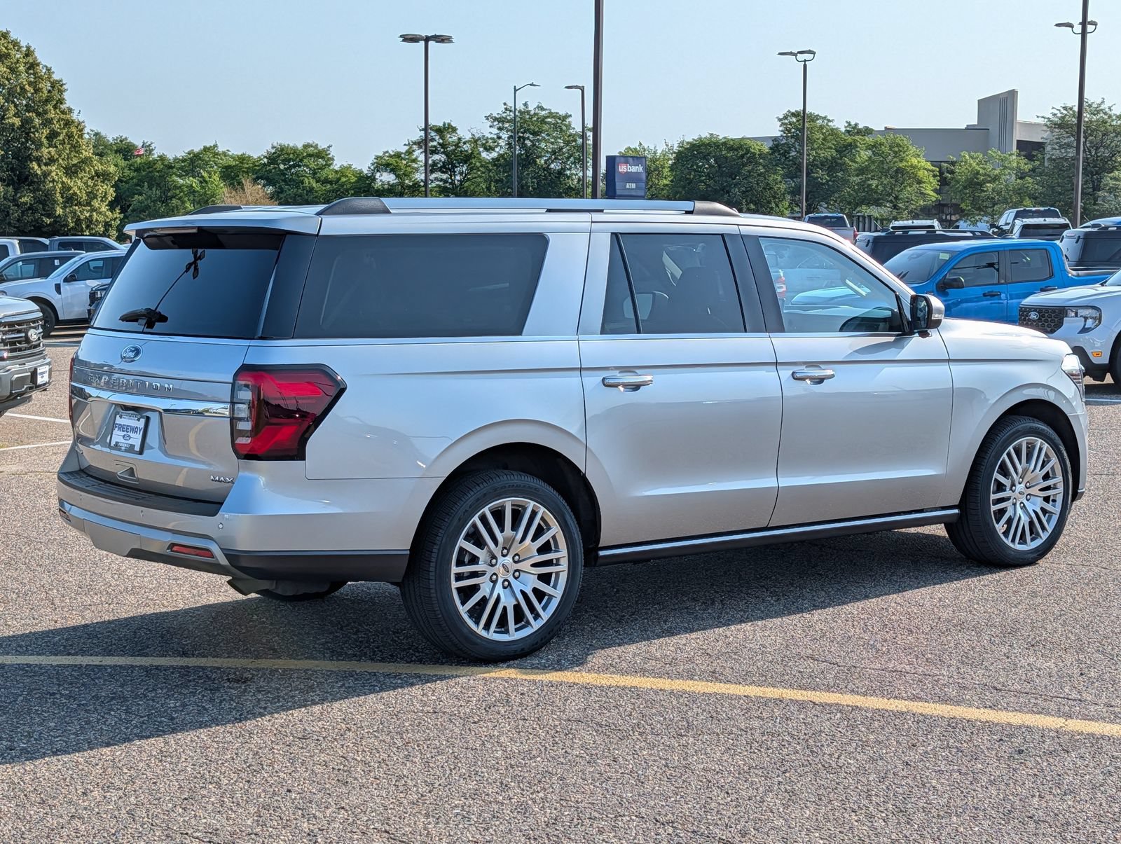 Certified 2024 Ford Expedition Max Limited AWD/4WD image 7
