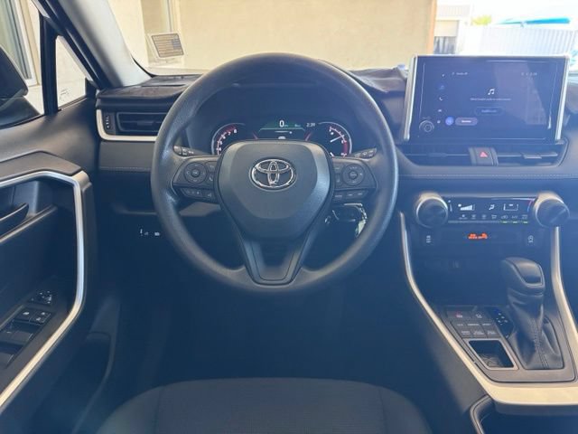 Used 2025 Toyota RAV4 LE AWD/4WD image 13