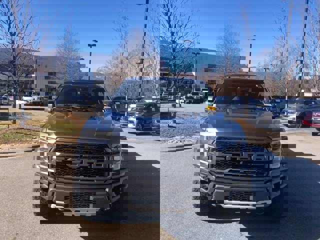 Certified 2018 Ford F150 Raptor w/ Equipment Group 802A Luxury image 4