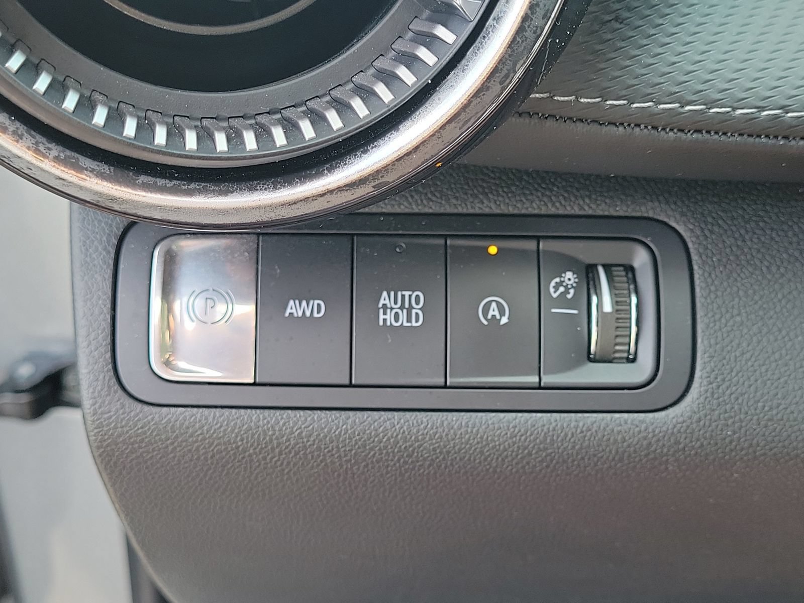 Used 2025 Chevrolet Equinox LT AWD/4WD image 27