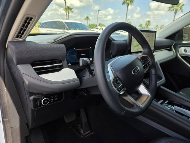 Certified 2025 Ford Explorer Active w/ Active Comfort Package RWD image 11
