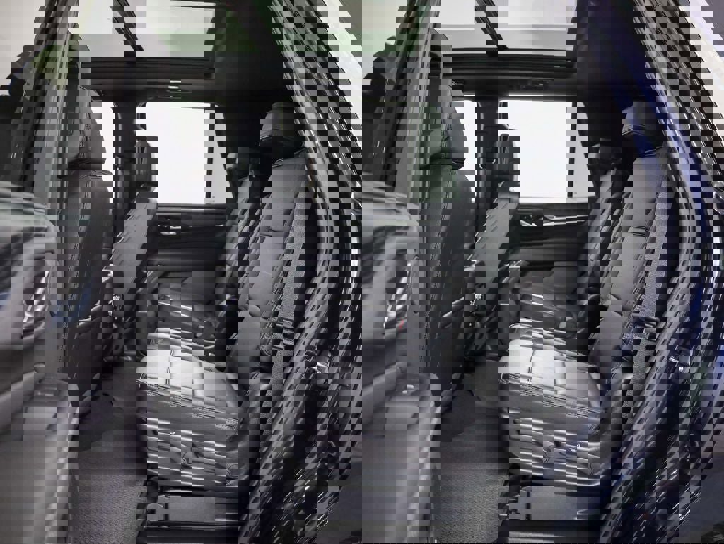 Used 2023 GMC Yukon Denali image 27