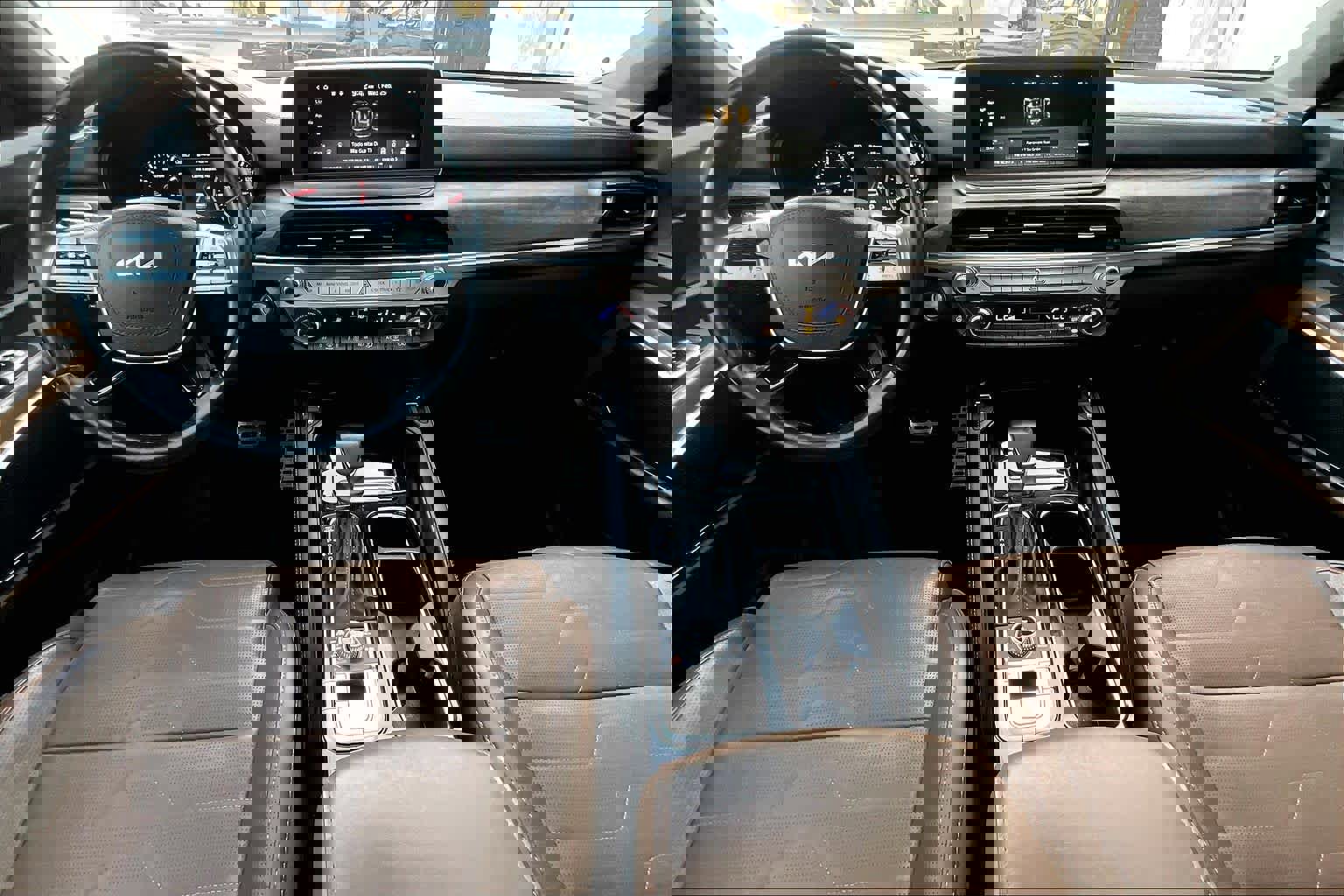 Used 2022 Kia Telluride SX w/ SX Prestige Package image 18