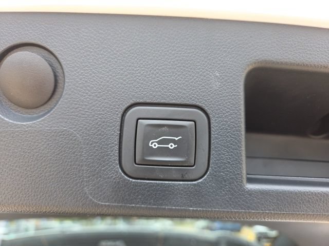 Used 2025 Chevrolet Equinox LT w/ Convenience Package II FWD image 25