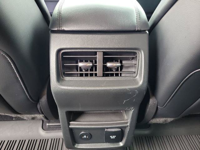 Certified 2024 Ford Edge SEL w/ Convenience Package AWD/4WD image 11