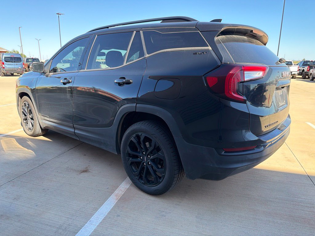 Used 2022 GMC Terrain SLT w/ Elevation Edition FWD image 5
