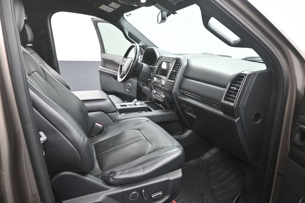 Certified 2018 Ford Expedition Max Limited RWD image 26