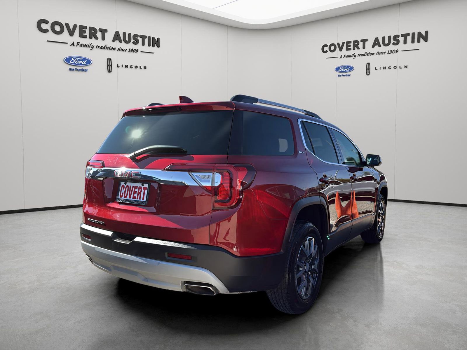 Used 2023 GMC Acadia SLT image 5