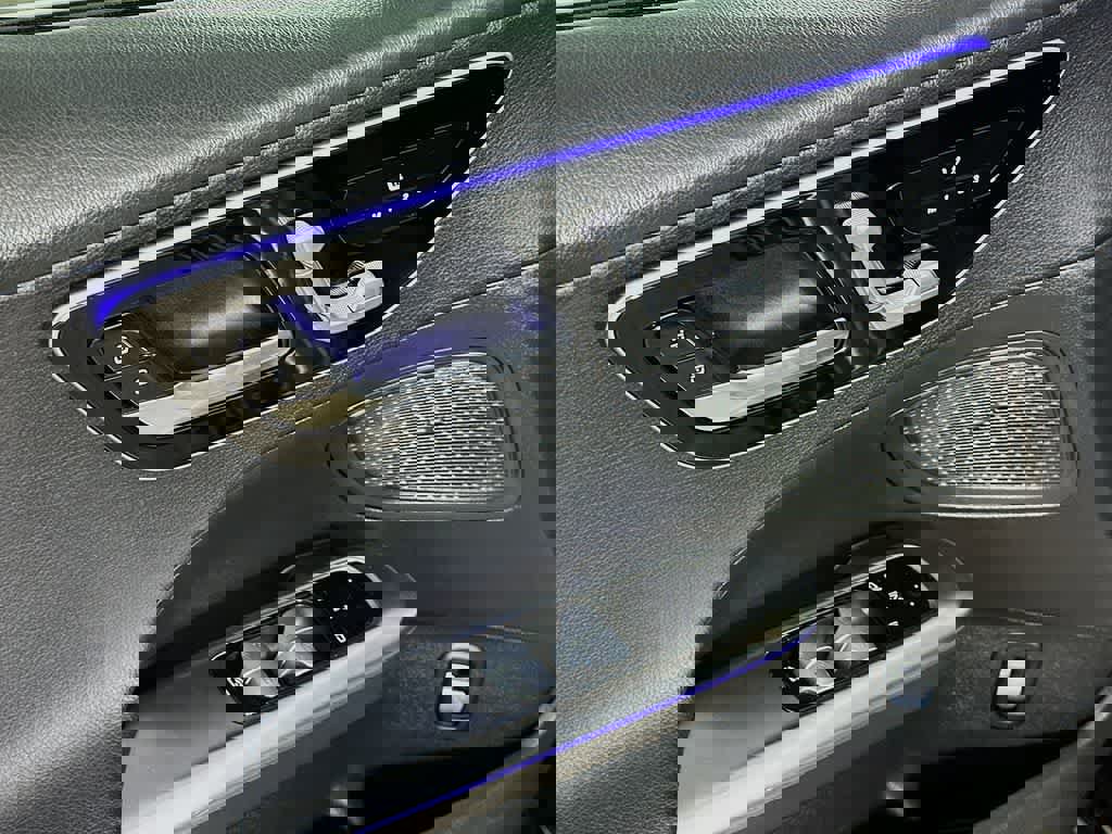 Used 2022 Mercedes-Benz C 300 C 300 image 30