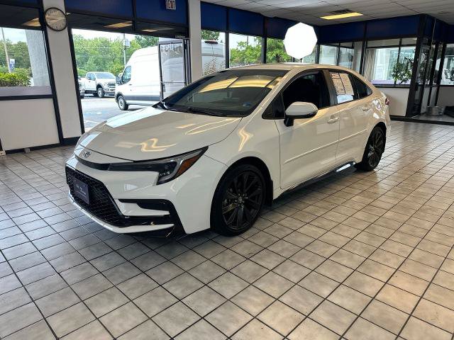 Used 2025 Toyota Corolla SE FWD image 13