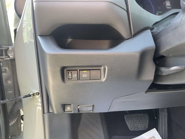 Used 2023 Toyota RAV4 XLE AWD/4WD image 22