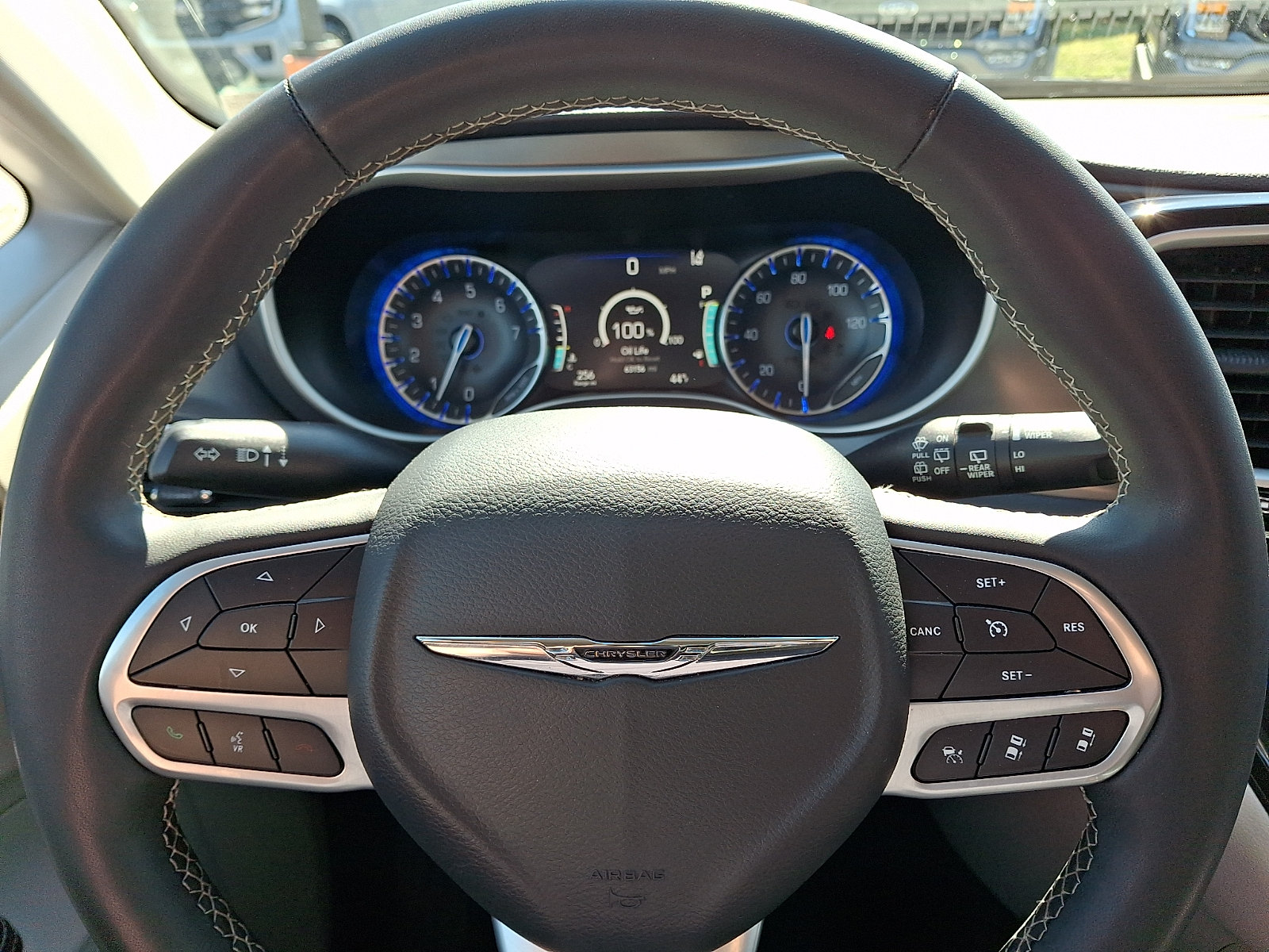Used 2023 Chrysler Pacifica Touring-L FWD image 22