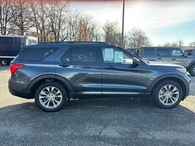 Certified 2022 Ford Explorer XLT w/ Equipment Group 202A image 4