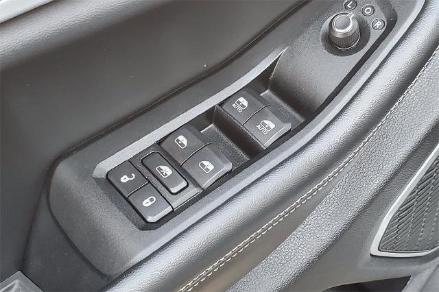 Used 2023 Jeep Grand Cherokee L Limited w/ Luxury Tech Group II image 20