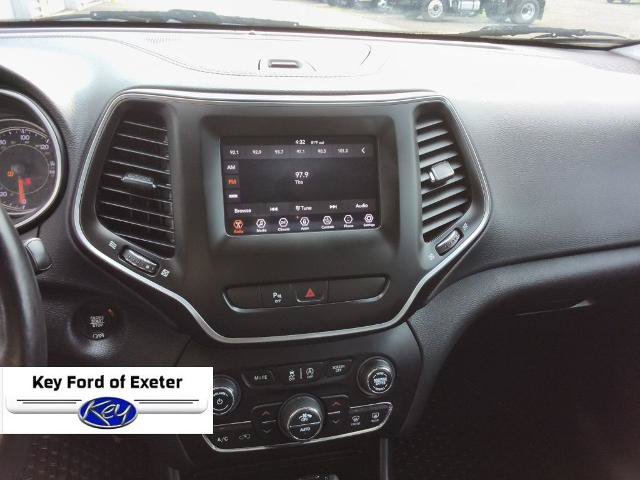 Used 2020 Jeep Cherokee Latitude Plus AWD/4WD image 34